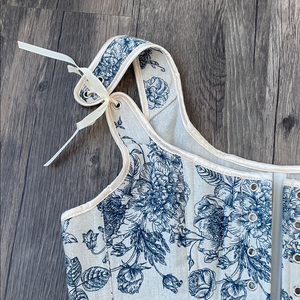 Blue and White Floral Corset Bodice Renaissance Faire Costume Size Medium - Picture 11 of 14